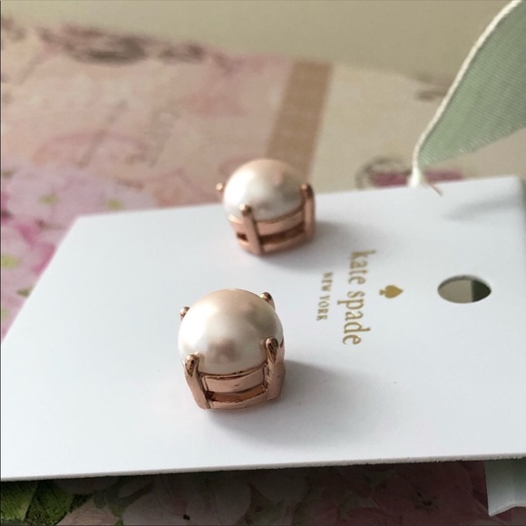 🎀Kate Spade Rose Gold Pearl Gumdrop Stud Earrings - Picture 4 of 7